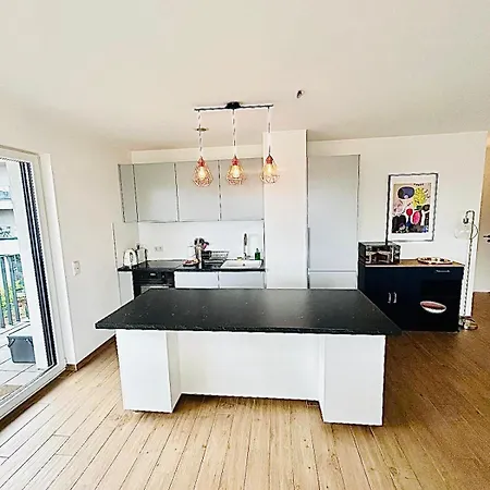 Cosy 2 Bedrooms Apartment *